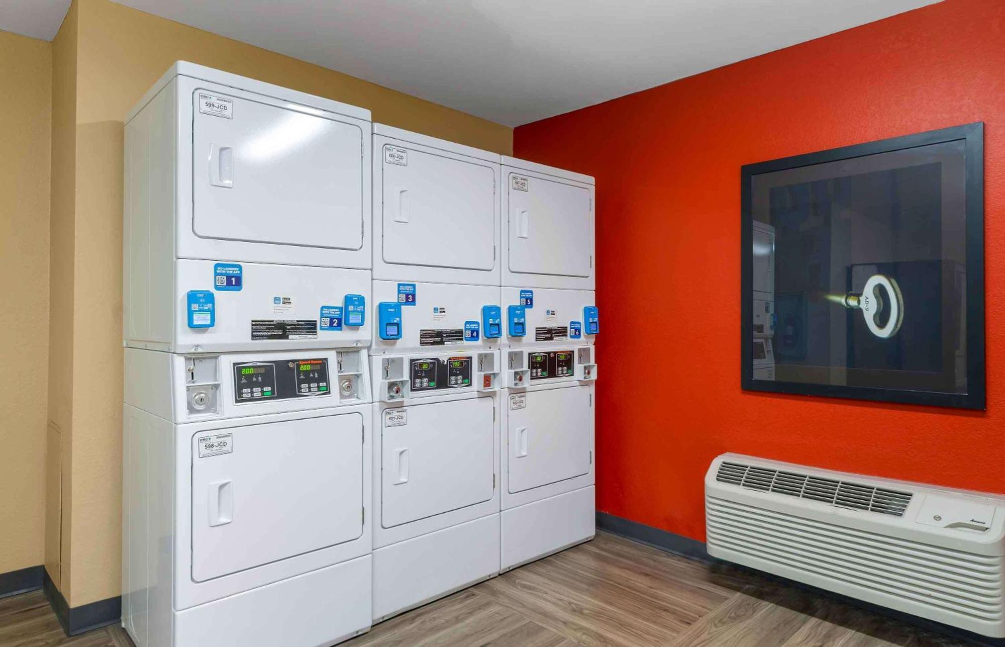 Extended Stay America Suites - St Petersburg - Clearwater - Executive Dr Largo Buitenkant foto