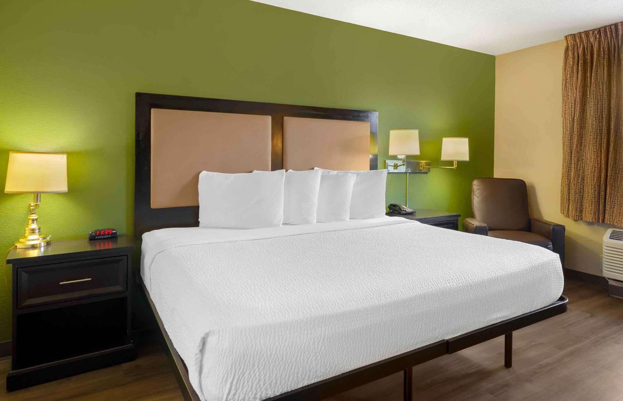 Extended Stay America Suites - St Petersburg - Clearwater - Executive Dr Largo Buitenkant foto