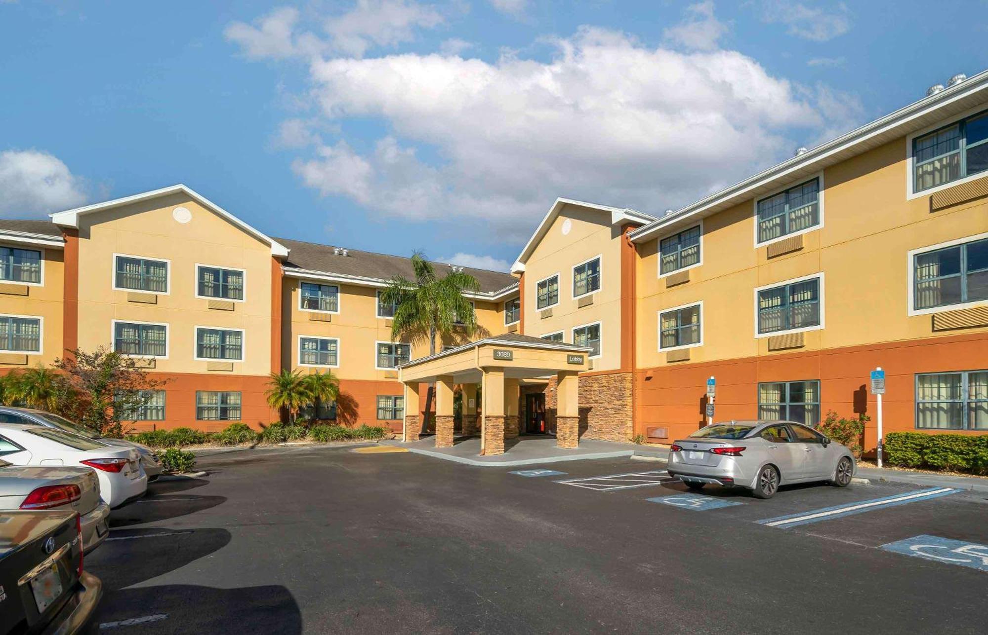 Extended Stay America Suites - St Petersburg - Clearwater - Executive Dr Largo Buitenkant foto