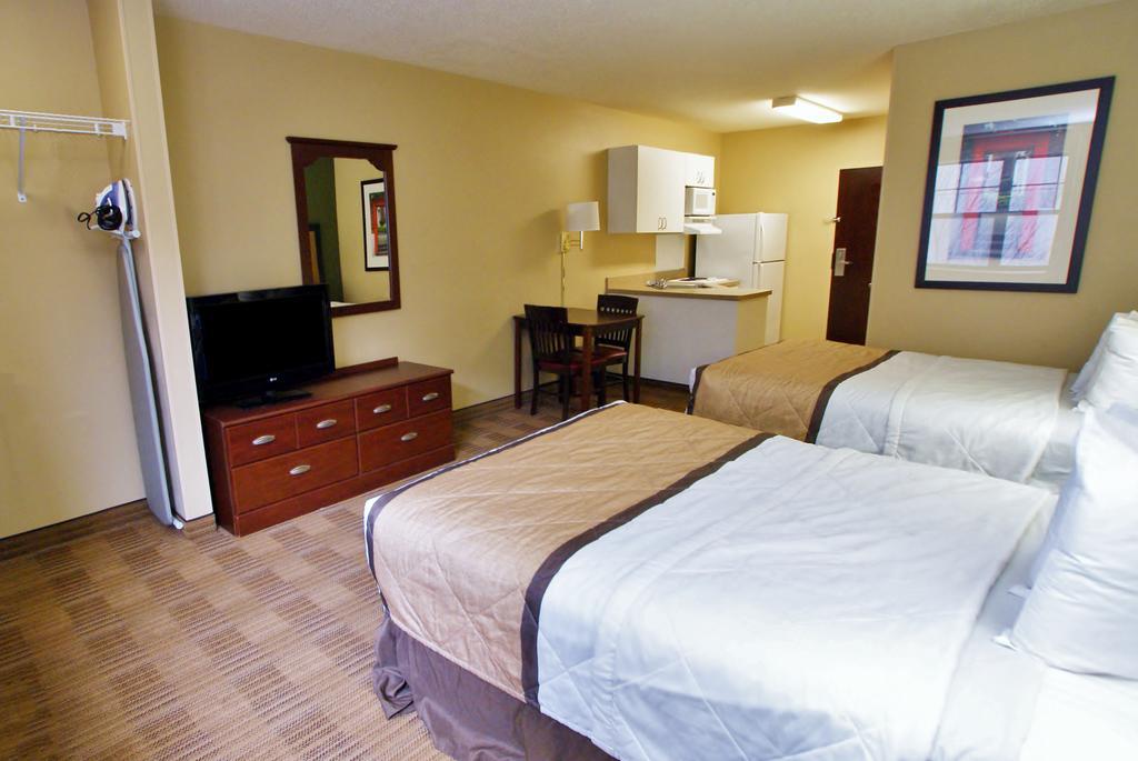Extended Stay America Suites - St Petersburg - Clearwater - Executive Dr Largo Buitenkant foto