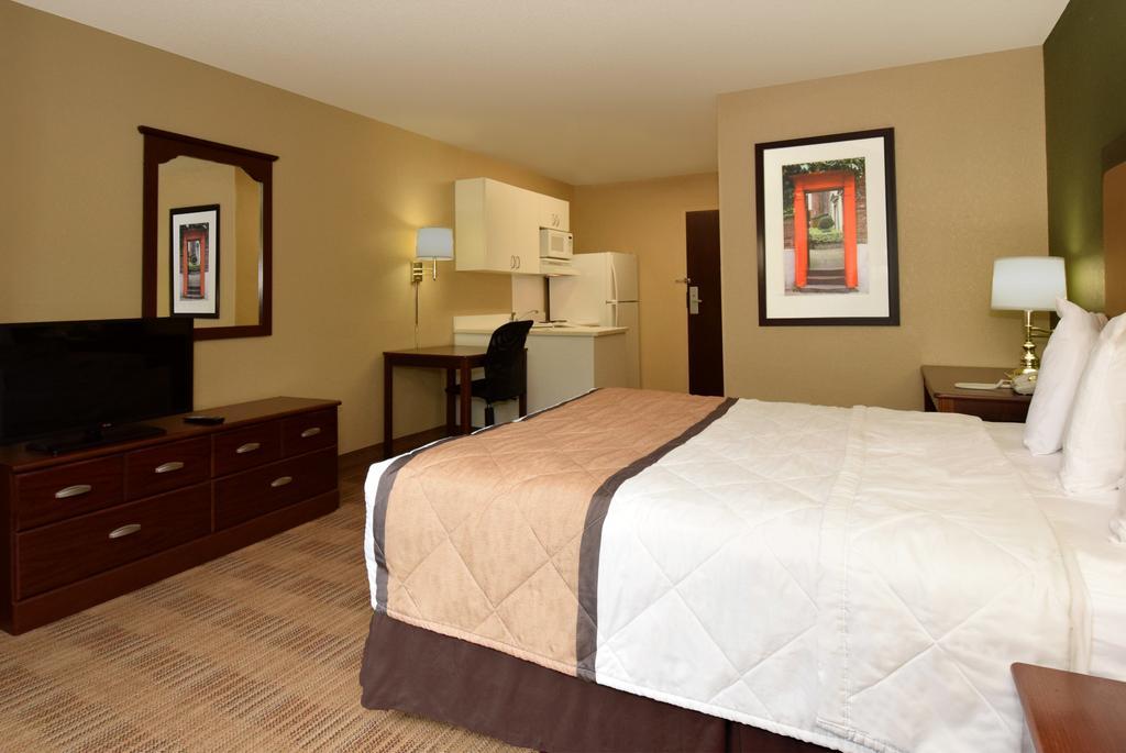 Extended Stay America Suites - St Petersburg - Clearwater - Executive Dr Largo Buitenkant foto