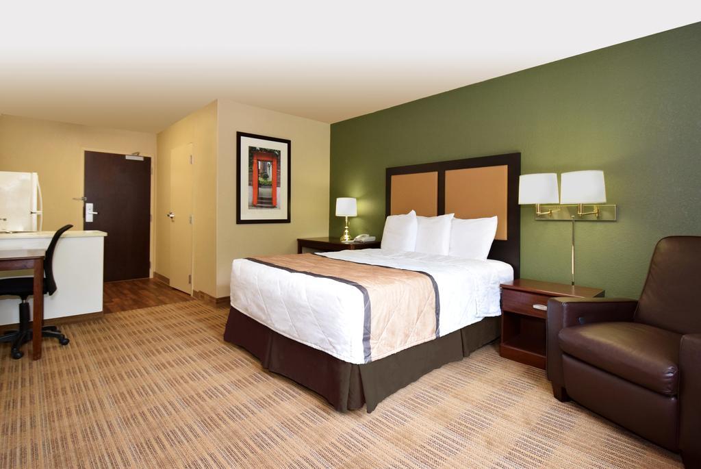 Extended Stay America Suites - St Petersburg - Clearwater - Executive Dr Largo Buitenkant foto