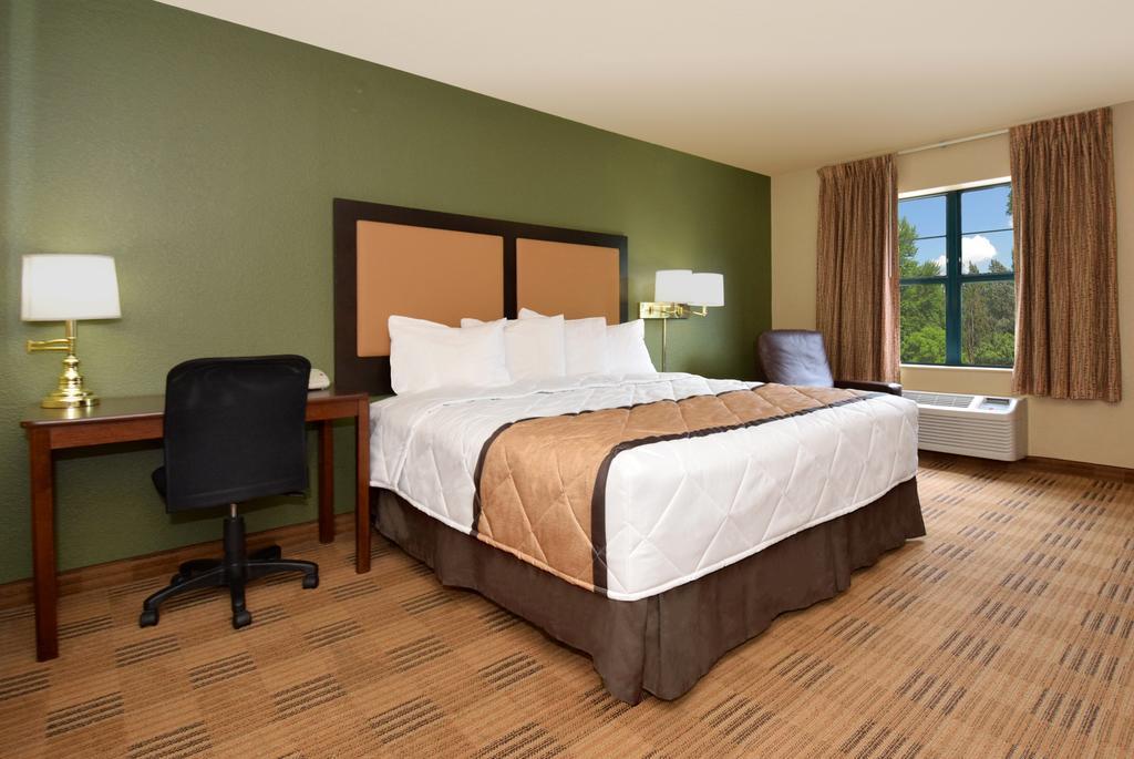 Extended Stay America Suites - St Petersburg - Clearwater - Executive Dr Largo Buitenkant foto